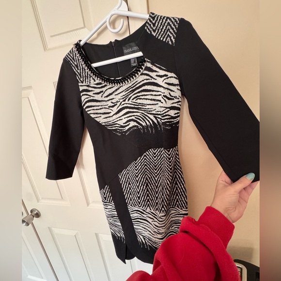 Frank Lyman Design Zebra Print Long Sleeve Dress - Picture 2 of 6